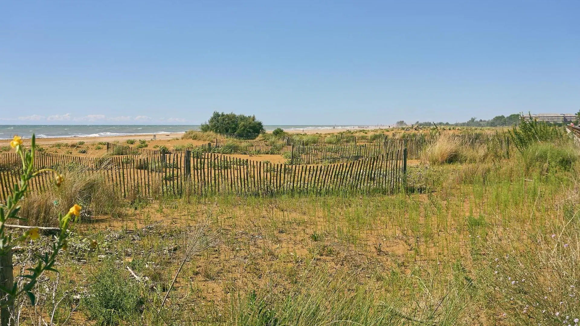 Peaceful Flat In Bibione With Beach Place 0*,